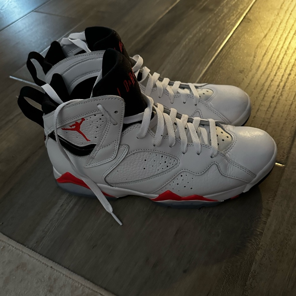 Like New Jordan 7 Infared Size 9 - Picture 4 of 5